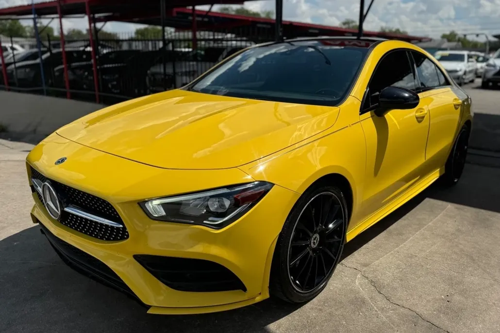 2020 Mercedes Benz CLA 250 photo 1