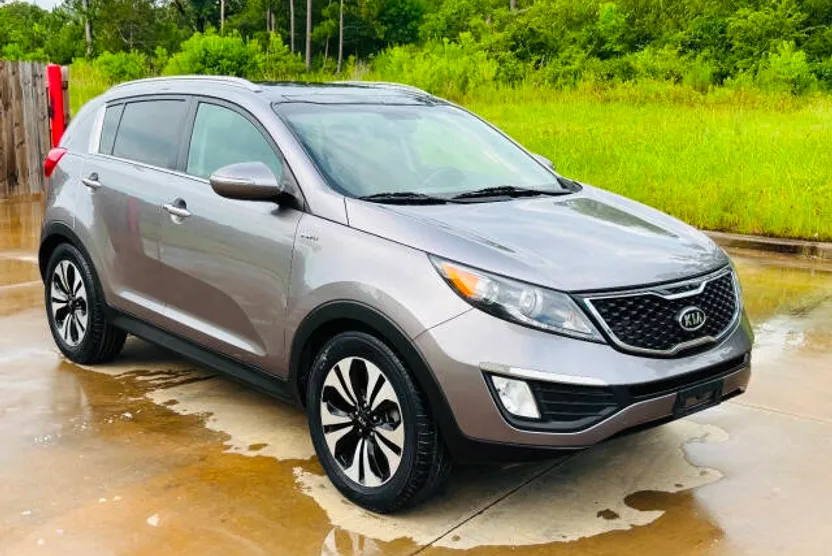 2012 Kia Sportage SX photo 1