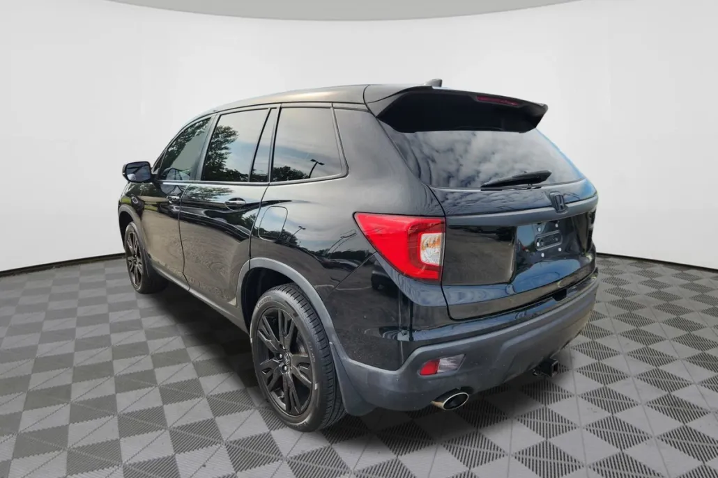 2020 Honda Passport Sport photo 1