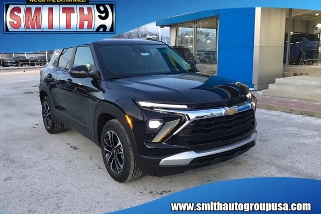 2025 Chevrolet Trailblazer LT photo 1