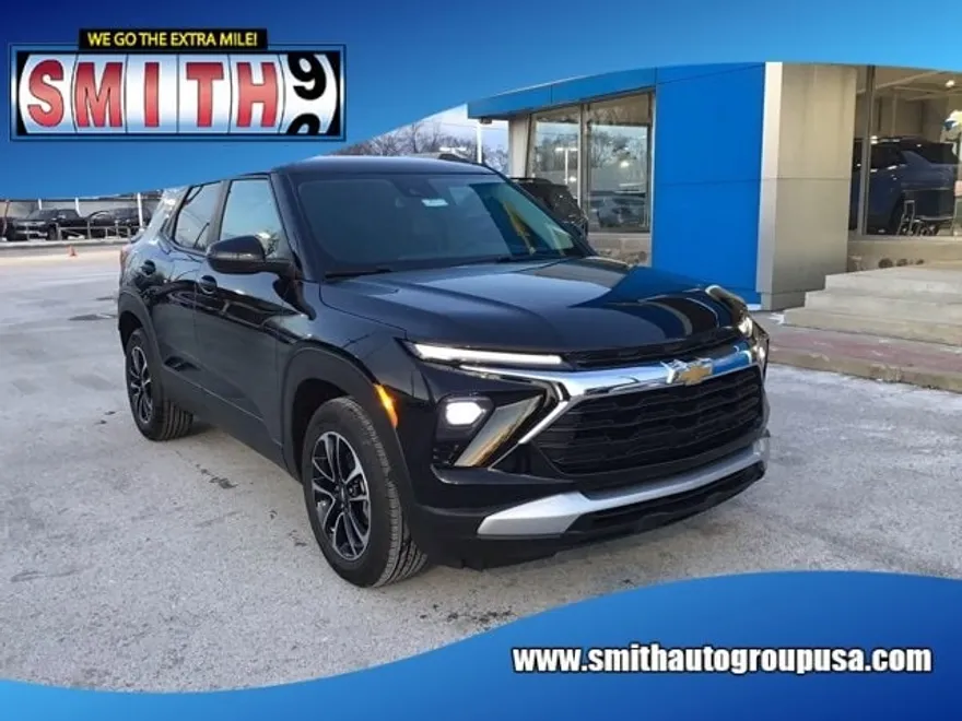 2025 Chevrolet Trailblazer LT photo 1