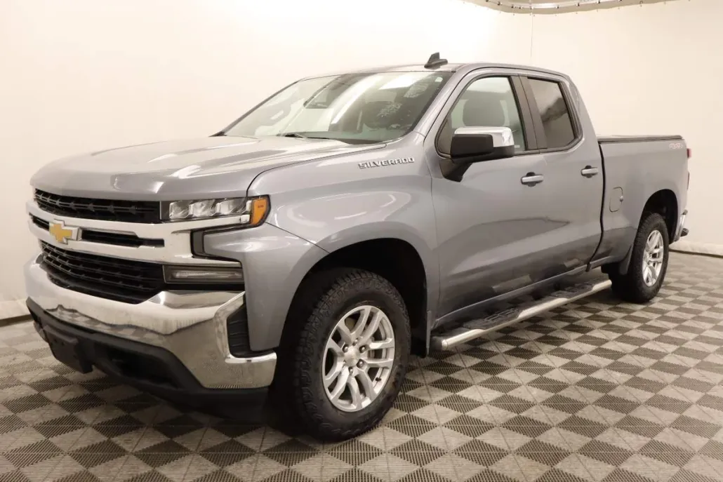 2019 Chevrolet Silverado 1500 LT photo 1
