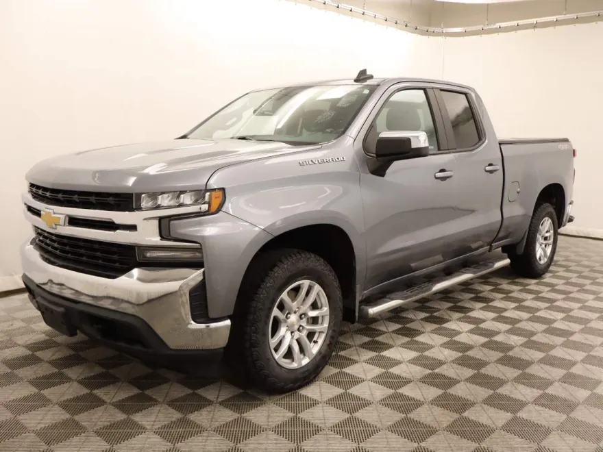 2019 Chevrolet Silverado 1500 LT photo 1