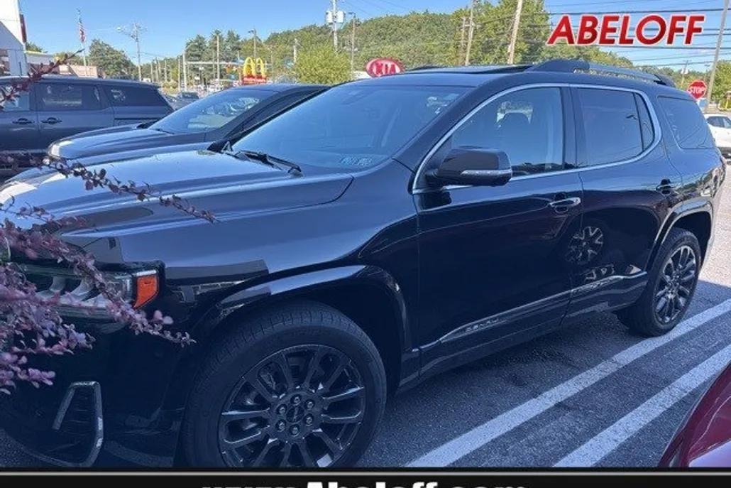 2023 Gmc Acadia Denali photo 1