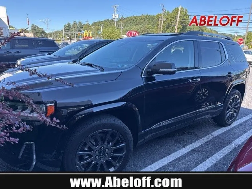 2023 Gmc Acadia Denali photo 1