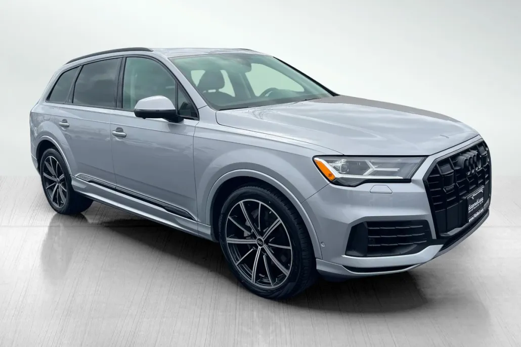 2022 Audi Q7 55 Prestige photo 1