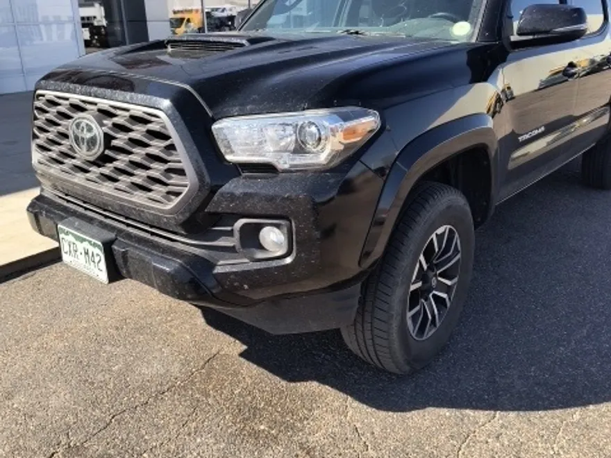 2021 Toyota Tacoma TRD Sport photo 1