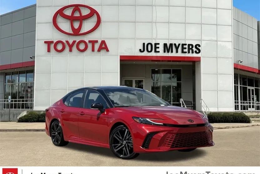 2025 Toyota Camry XSE photo 1