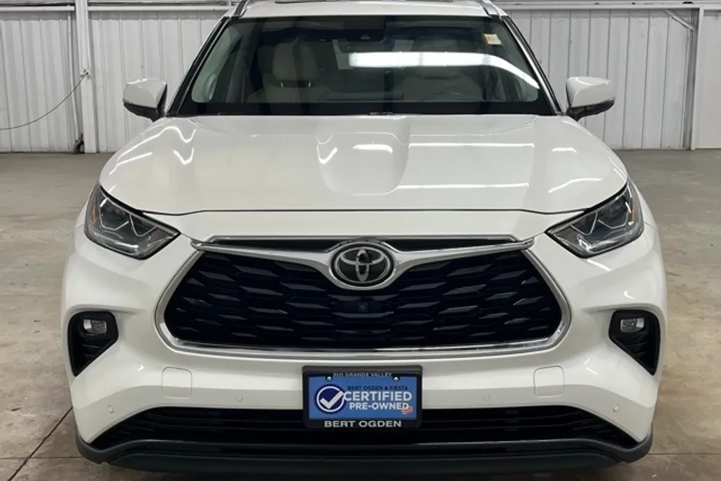 2020 Toyota Highlander Limited photo 1