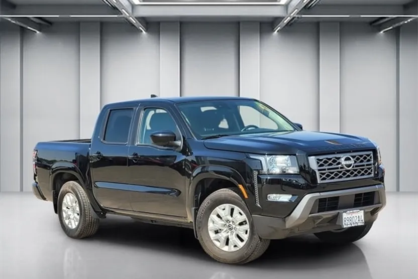 2024 Nissan Frontier SV photo 1