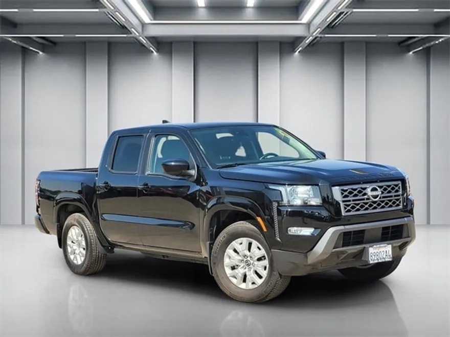 2024 Nissan Frontier SV photo 1