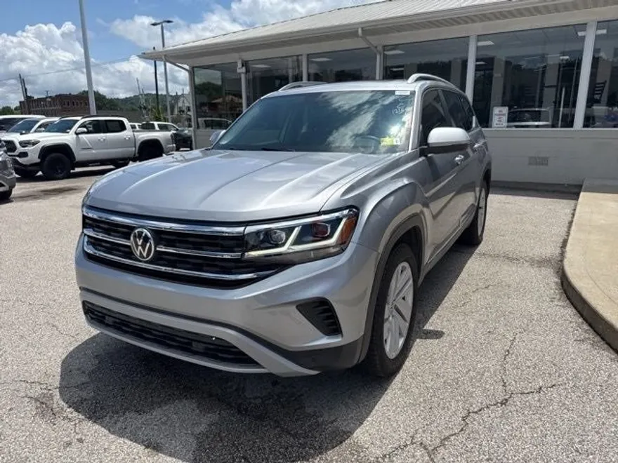 2021 Volkswagen Atlas SEL photo 1