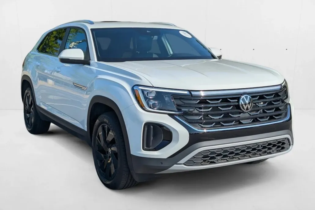2025 Volkswagen Atlas Cross Sport SE Technology photo 1