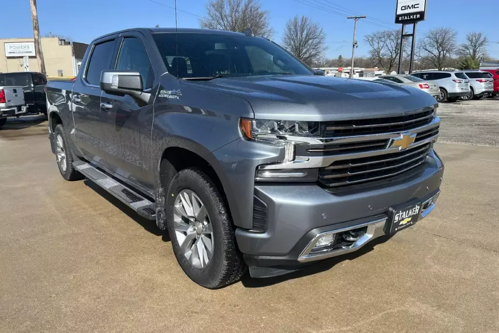 2022 Chevrolet Silverado 1500 High Country photo 1