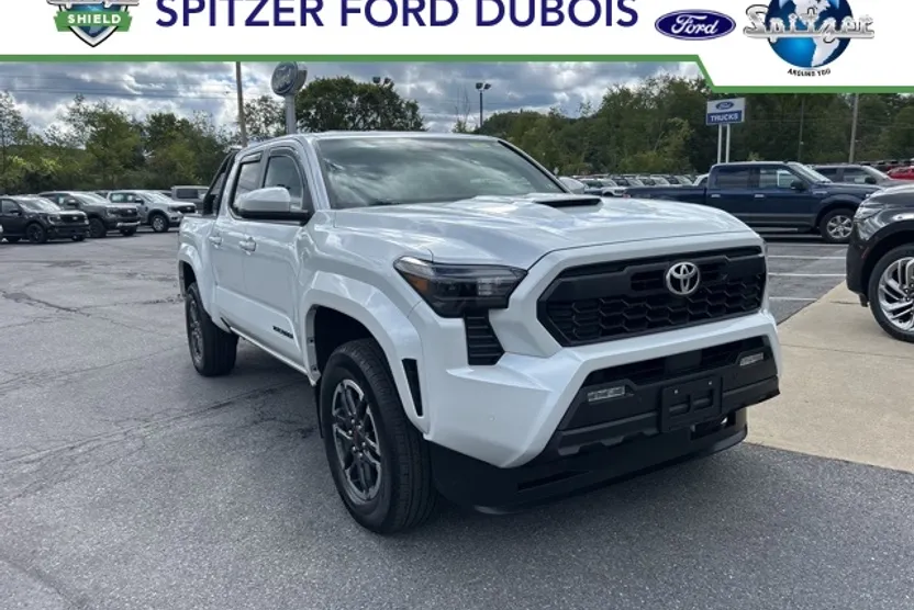 2024 Toyota Tacoma TRD Sport photo 1
