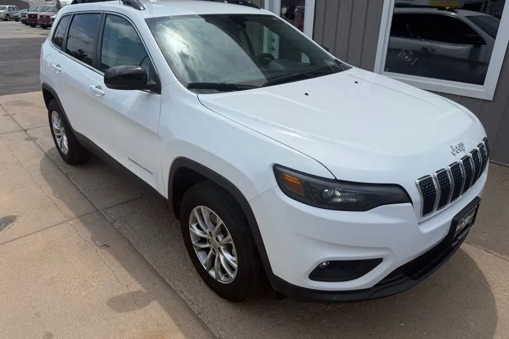 2022 Jeep Cherokee Latitude Lux photo 1
