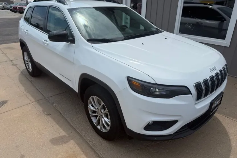 2022 Jeep Cherokee Latitude Lux photo 1