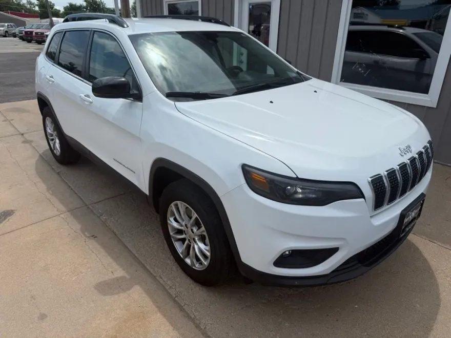 2022 Jeep Cherokee Latitude Lux photo 1