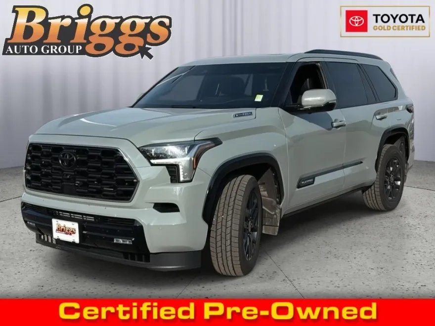 2024 Toyota Sequoia Platinum photo 1