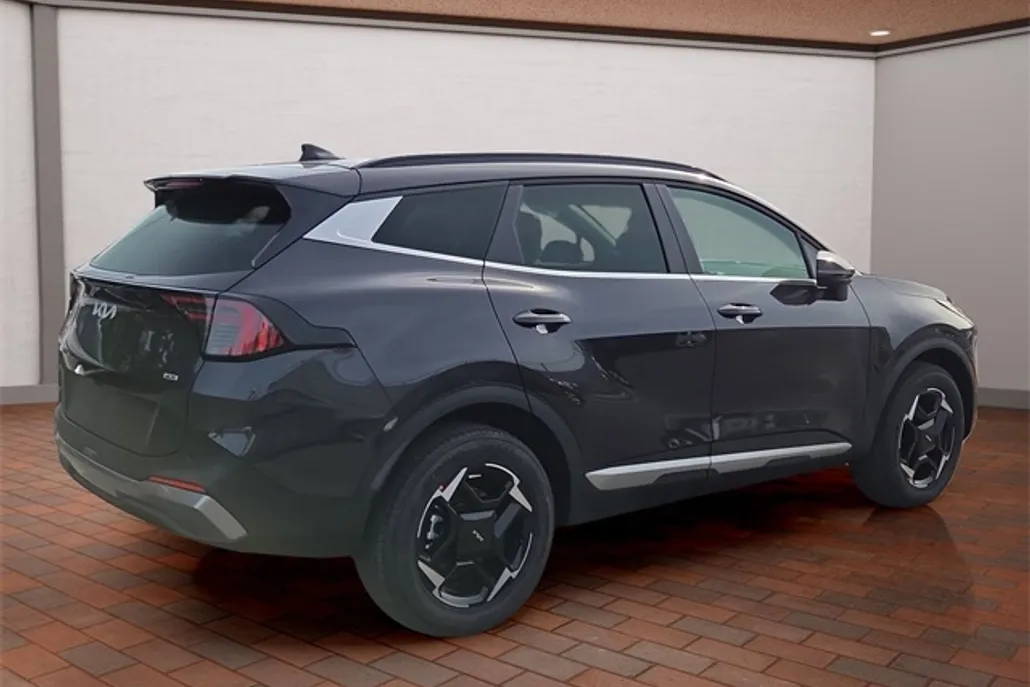 2026 Kia Sportage EX photo 1