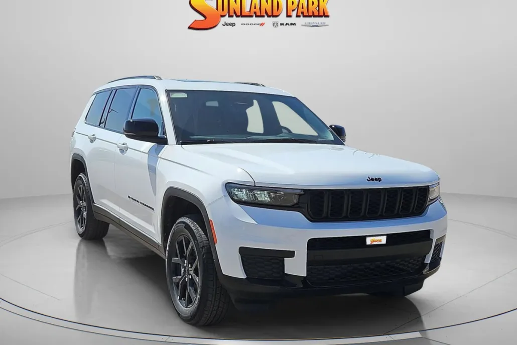 2025 Jeep Grand Cherokee Altitude X photo 1