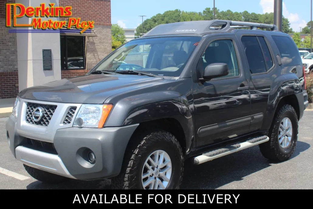 2015 Nissan Xterra S photo 1
