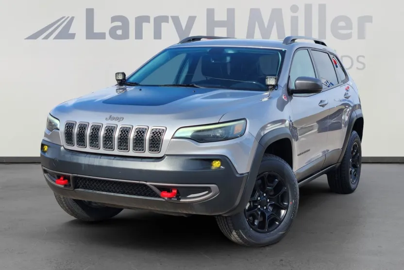 2019 Jeep Cherokee Trailhawk photo 1