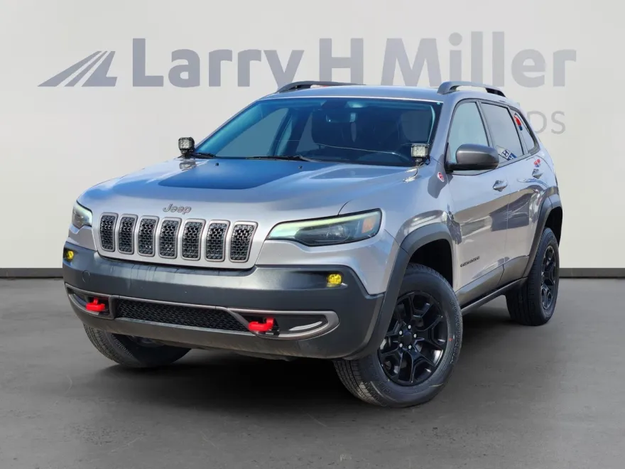 2019 Jeep Cherokee Trailhawk photo 1