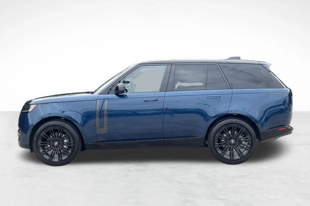 2025 Land Rover Range Rover SE photo 1
