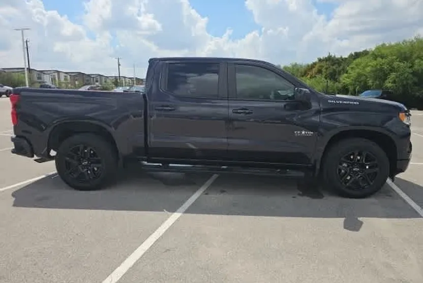 2024 Chevrolet Silverado 1500 RST photo 1