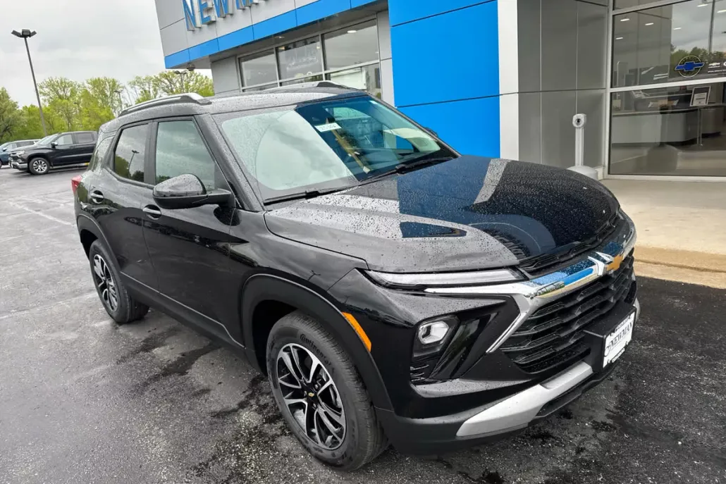 2025 Chevrolet Trailblazer LT photo 1
