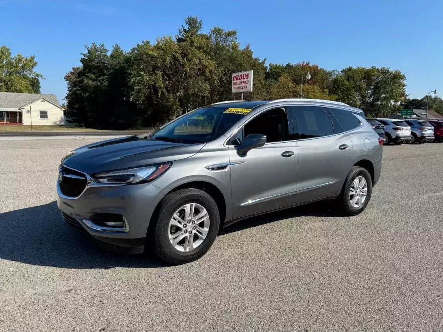 2020 Buick Enclave Essence photo 1