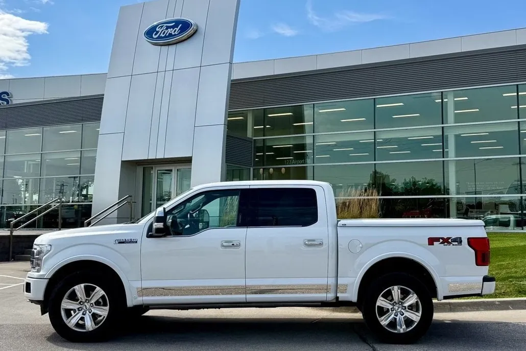 2020 Ford F-150 Platinum photo 1