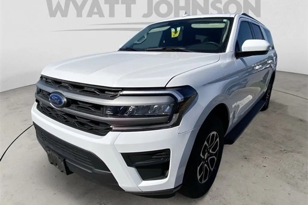 2024 Ford Expedition MAX XLT photo 1