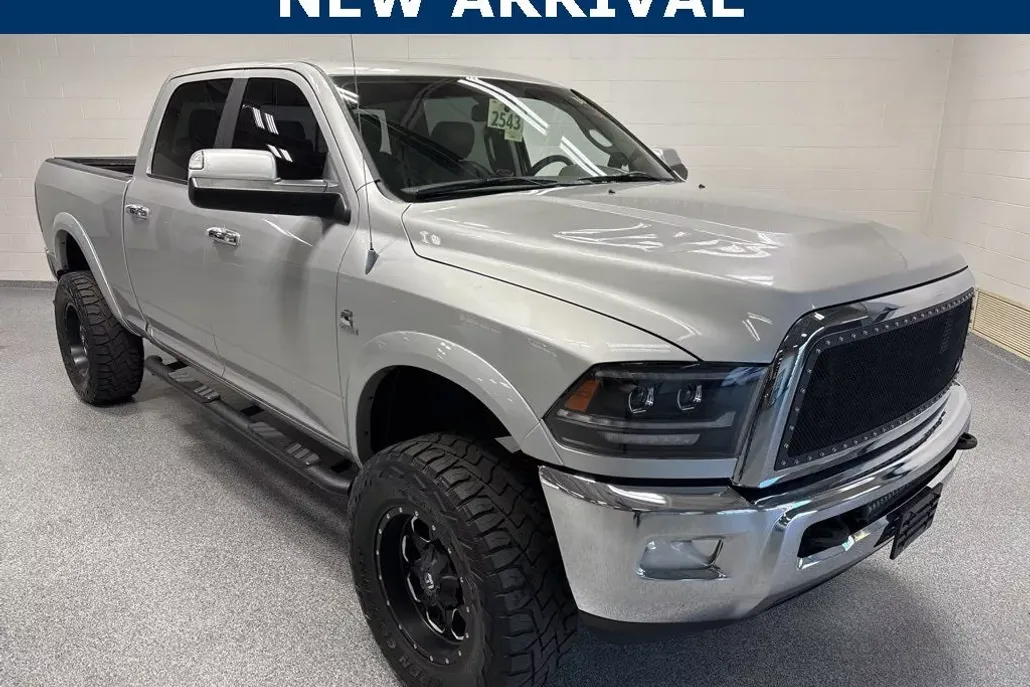 2011 Ram 2500 SLT photo 1