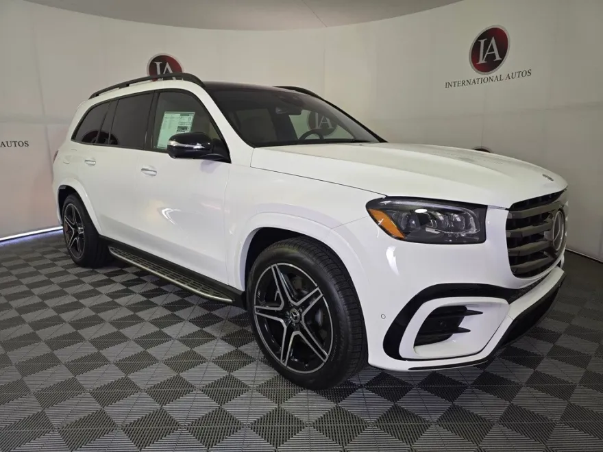 2025 Mercedes Benz GLS 450 4MATIC photo 1