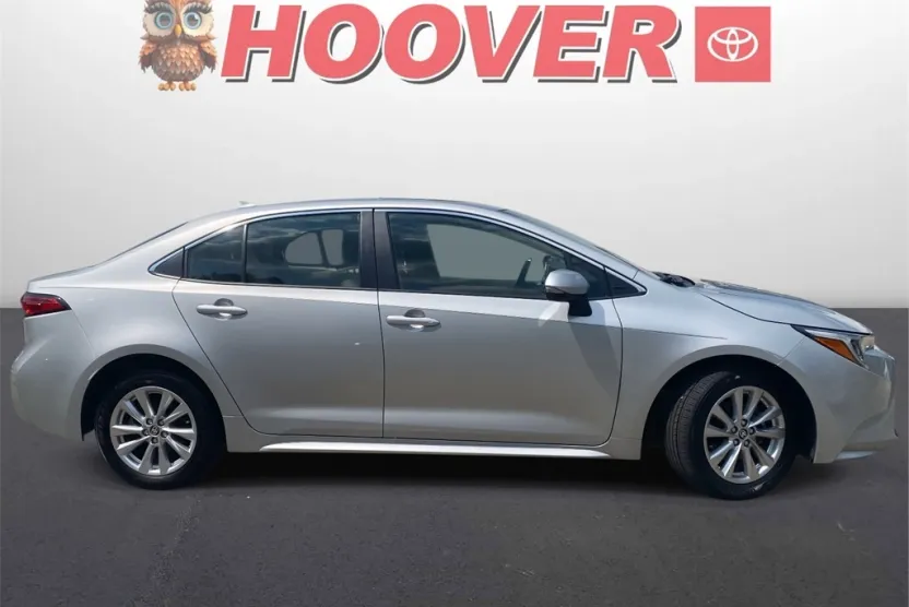 2024 Toyota Corolla Hybrid XLE photo 1