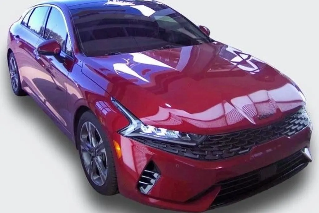 2022 Kia K5 EX photo 1