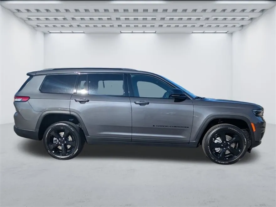 2025 Jeep Grand Cherokee Altitude X photo 1