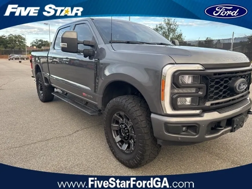 2023 Ford F-250 photo 1