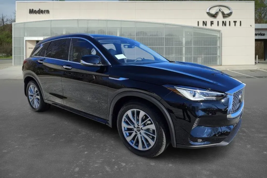 2025 Infiniti QX50 Luxe AWD photo 1