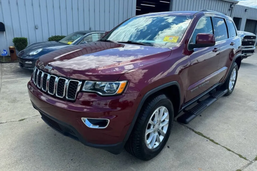 2021 Jeep Grand Cherokee Laredo E photo 1