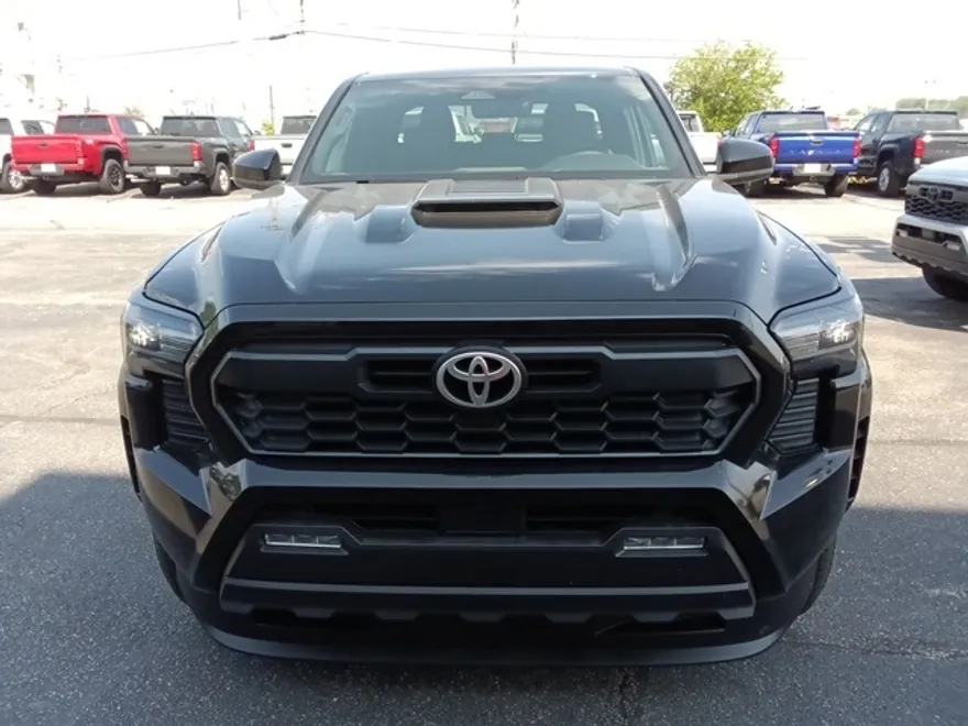 2025 Toyota Tacoma TRD Sport Double Cab photo 1