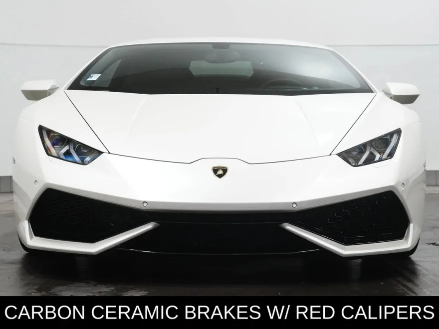 2016 Lamborghini Huracan Coupe photo 1