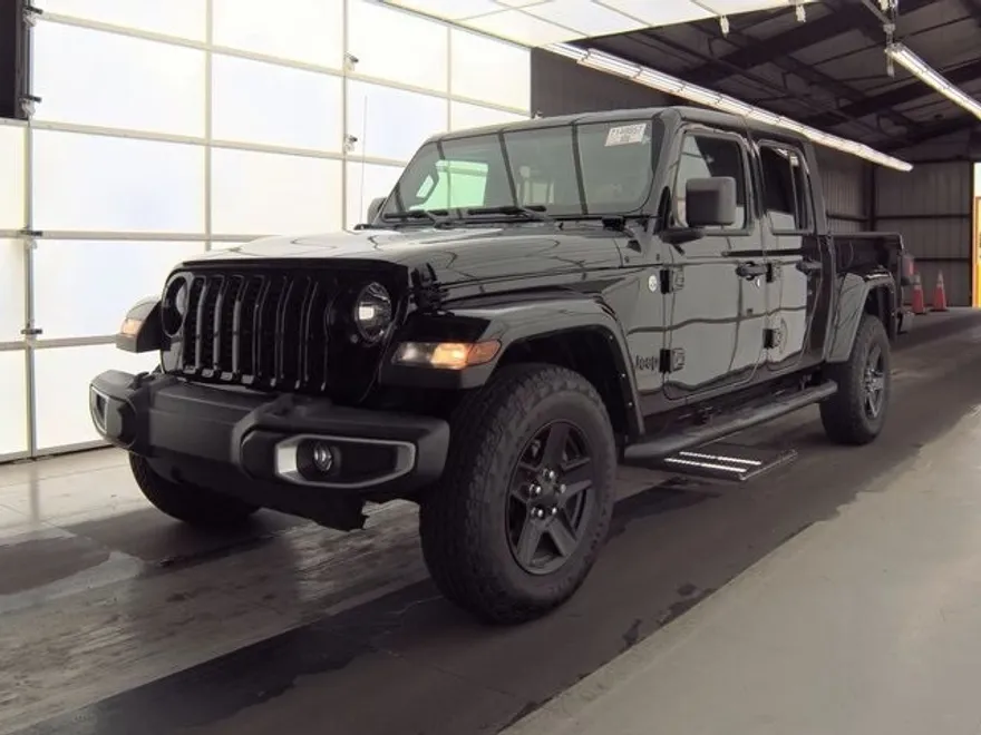 2021 Jeep Gladiator Sport photo 1