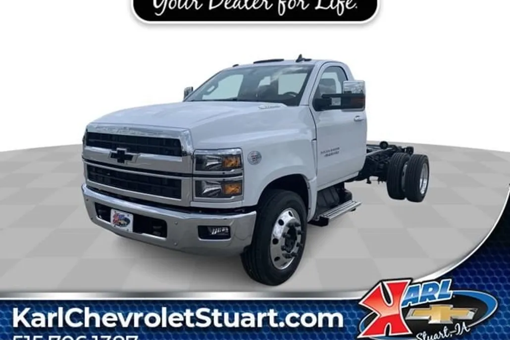 2024 Chevrolet Silverado 4500HD LT photo 1