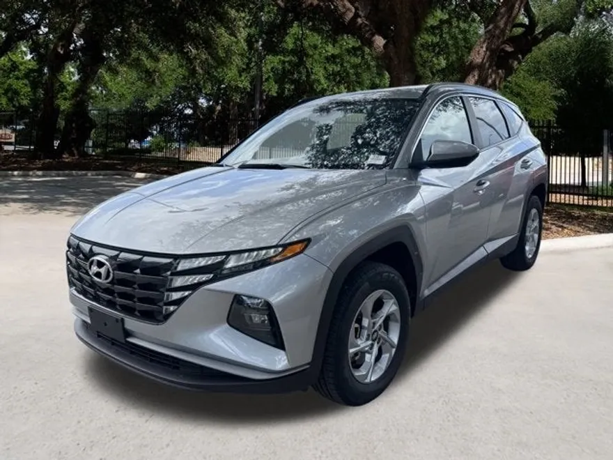 2024 Hyundai Tucson SEL photo 1