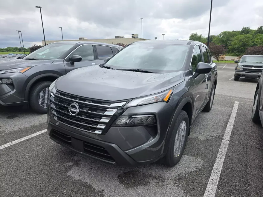 2025 Nissan Rogue S photo 1