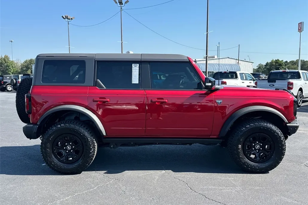 2021 Ford Bronco First Edition photo 1