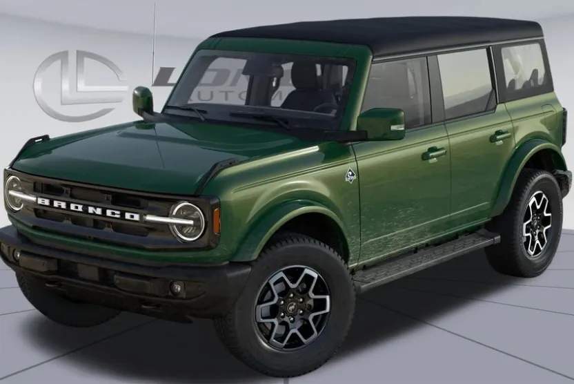 2025 Ford Bronco Outer Banks photo 1